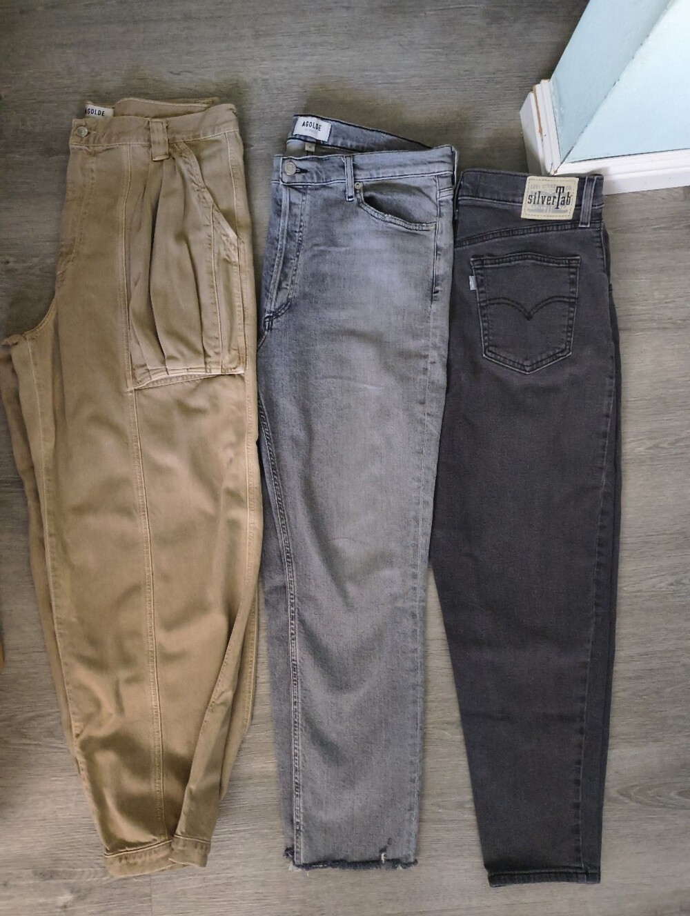 Lot Of 3 AGOLDE Fraser Size 31, Agolde NICO Size 32, Levi's Silvertab Jeans SZ31